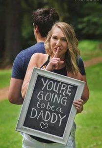 Creative Ways to Tell Your Partner You’re Pregnant 2