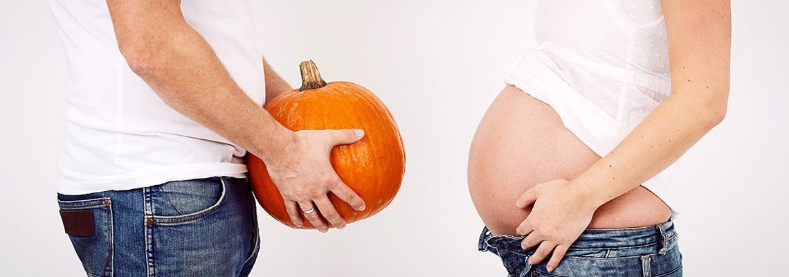 Cute Halloween-Themed Pregnancy Announcement Ideas  1