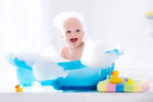 A New Parent’s Guide to Buying a Bathing Tub  10