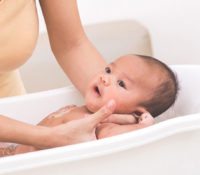 A New Parent’s Guide to Buying a Bathing Tub 11