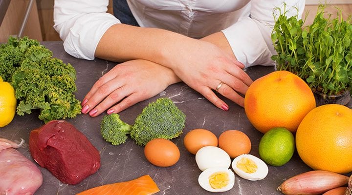 The Pros and Cons of a Low-Carb Diet During Pregnancy 