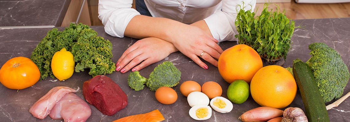 The Pros and Cons of a Low-Carb Diet During Pregnancy 