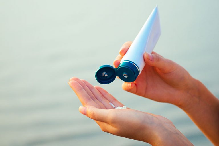 How to Choose the Right Sunscreen During Pregnancy Healthy Pregnancy