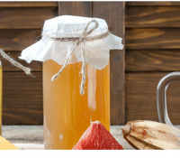 Why You Should Avoid Kombucha While Breastfeeding 