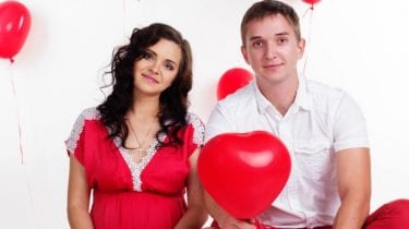 A Spouses’ Guide to a Pregnant Woman’s Perfect Valentine’s Day 1