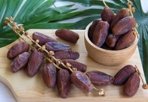 Eating Dates During Late Pregnancy for Labor Induction