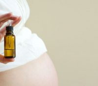 A Guide to Aromatherapy During Pregnancy 1